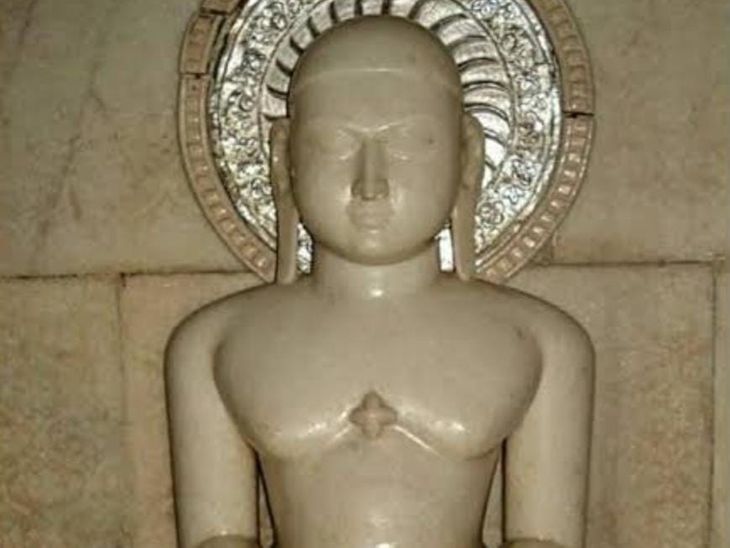 जैन मंदिरों में गूंजेगें भगवान नमिनाथ के जयकारे:जैन धर्म के इक्कीसवें तीर्थंकर भगवान नमिनाथ का जन्म व तप कल्याणक सोमवार को, मंदिरों में होगें पूजा अर्चना के विशेष आयोजन